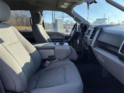 Used 2018 Ford F150 XLT image 23