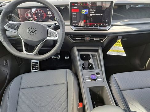 New 2026 Volkswagen Tiguan SE R-Line image 21