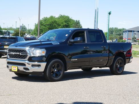 Used 2023 RAM 1500 Big Horn AWD/4WD image 3