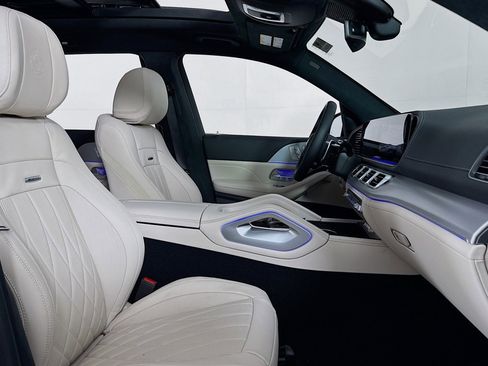 New 2026 Mercedes-Benz GLS 63 AMG 4MATIC image 6