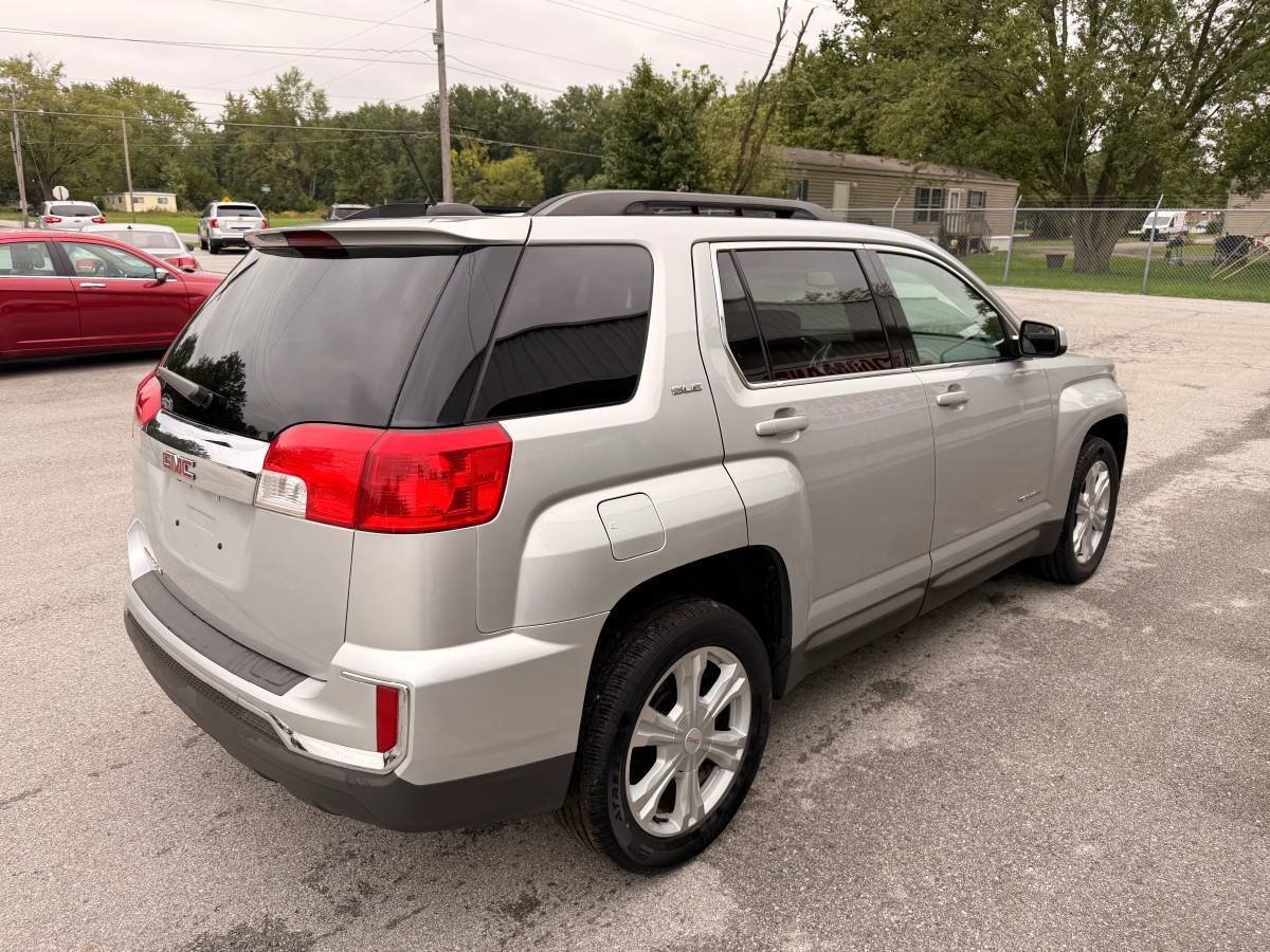 Used 2017 GMC Terrain SLE w/ Convenience Package FWD image 5
