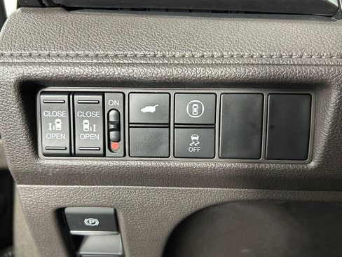 Used 2022 Honda Odyssey EX-L image 32