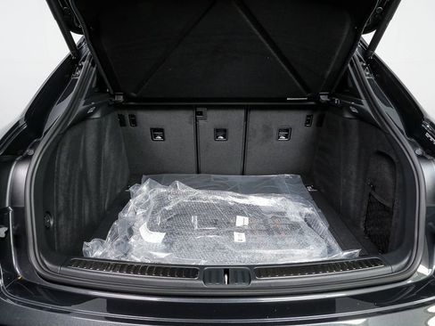 New 2026 Porsche Macan Turbo image 32