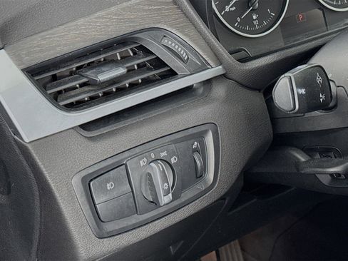 Used 2017 BMW X1 xDrive28i image 10