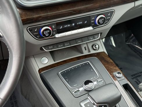 Used 2019 Audi Q5 2.0T Premium Plus w/ Premium Plus Package image 34