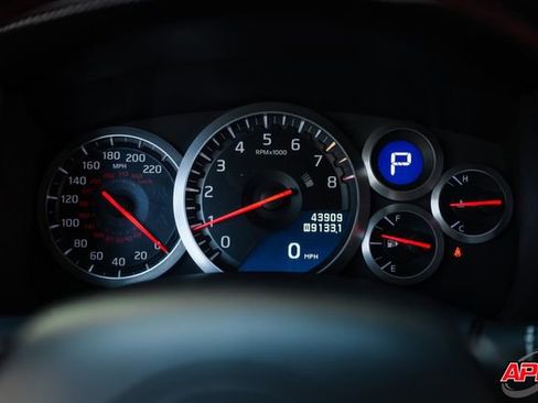 Used 2014 Nissan GT-R Premium AWD/4WD image 10