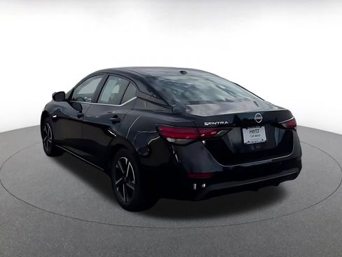 Used 2025 Nissan Sentra SV image 11