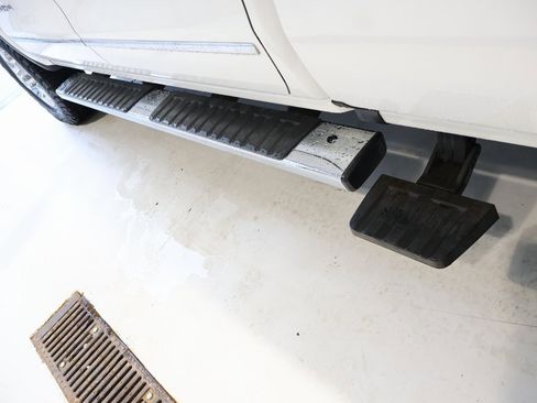 Used 2016 GMC Sierra 3500 Denali w/ Duramax Plus Package image 10