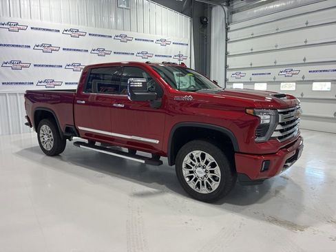 New 2026 Chevrolet Silverado 2500 High Country w/ High Country Premium Package AWD/4WD image 13