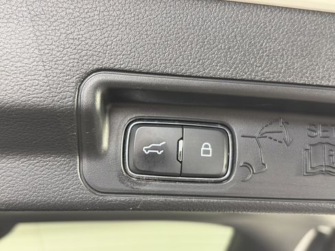 Used 2020 Ford Explorer ST w/ Premium Technology Package AWD/4WD image 17