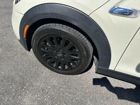 Used 2019 MINI Cooper S image 10