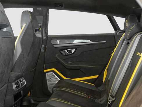 Used 2024 Lamborghini Urus Performante AWD/4WD image 59