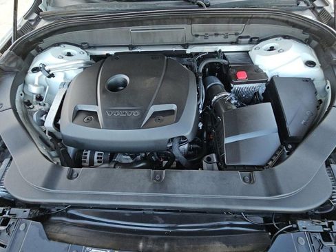 Used 2019 Volvo XC60 T5 Inscription w/ Protection Package Premier image 11