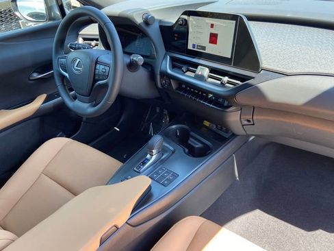 Certified 2025 Lexus UX 300h AWD w/ Accessory Package (Z1) image 25