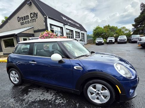 Used 2015 MINI Cooper 2-Door Hardtop FWD image 5