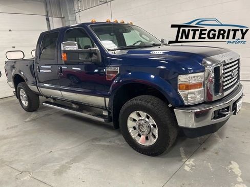 Used 2010 Ford F250 Lariat image 1