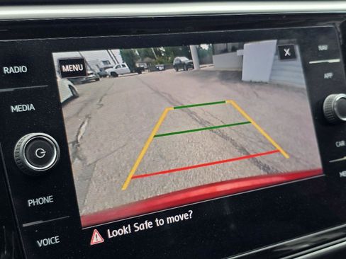 Used 2020 Volkswagen Atlas Cross Sport SEL image 21