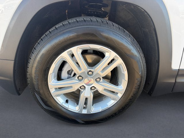 Used 2024 GMC Terrain SLE AWD/4WD image 14