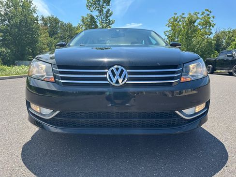 Used 2015 Volkswagen Passat 1.8T Limited Edition FWD image 10