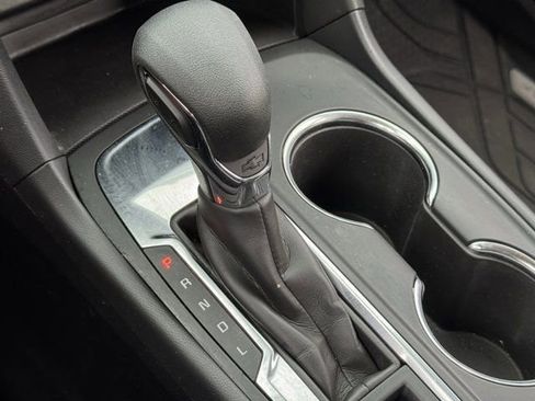 Used 2024 Chevrolet Equinox LS w/ LS Convenience Package image 21