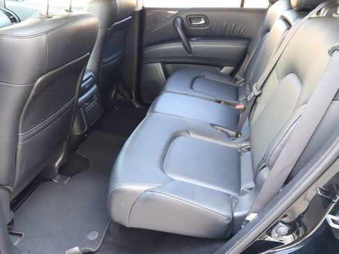 Used 2024 Nissan Armada SV RWD image 5