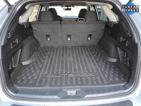 Used 2022 Subaru Outback Premium image 19