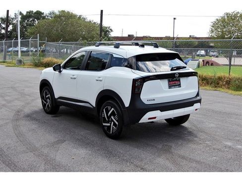 New 2026 Nissan Kicks SV w/ SV Premium Package image 3