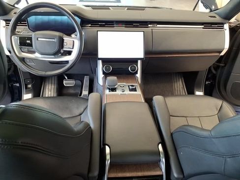 Used 2023 Land Rover Range Rover SE AWD/4WD image 32
