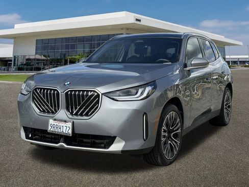 Used 2025 BMW X3 xDrive30i w/ Convenience Package image 4