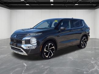 Used 2024 Mitsubishi Outlander SE FWD video 1