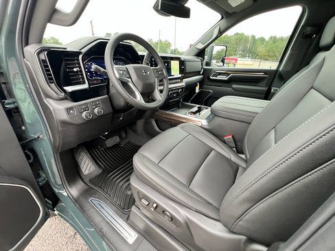 New 2026 Chevrolet Silverado 2500 LT w/ Trail Boss Package image 17