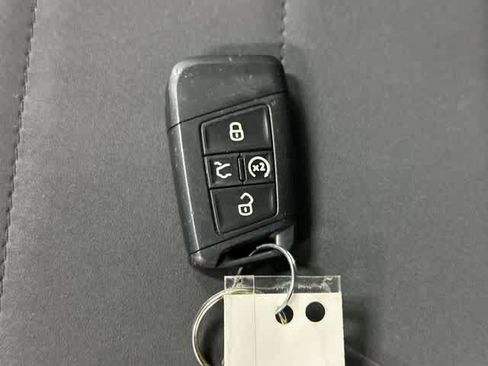Used 2024 Volkswagen Taos SE FWD image 32