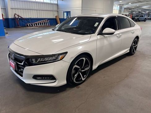 Used 2018 Honda Accord Sport image 7
