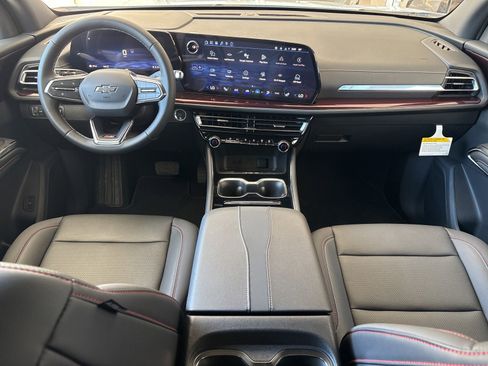 New 2026 Chevrolet Traverse Z71 w/ Driver Confidence Package AWD/4WD image 27