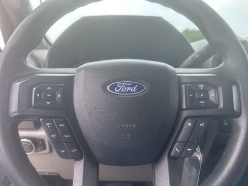 Used 2017 Ford F250 XL w/ STX Appearance Package AWD/4WD image 8