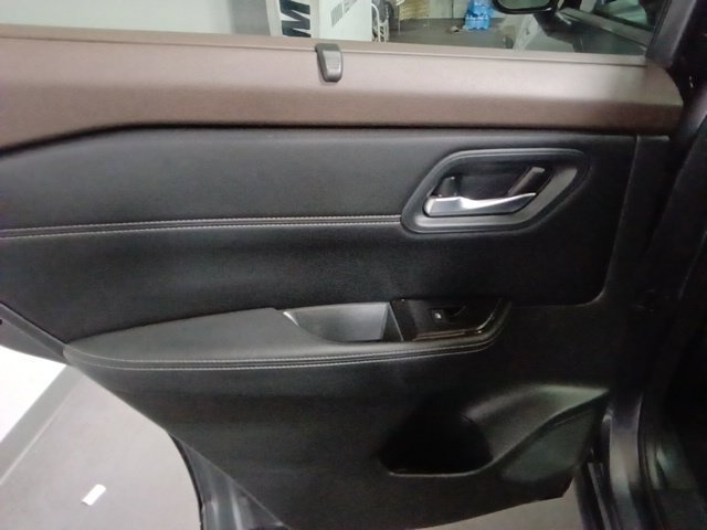 Certified 2023 Nissan Rogue SV w/ SV Premium B Package AWD/4WD image 23