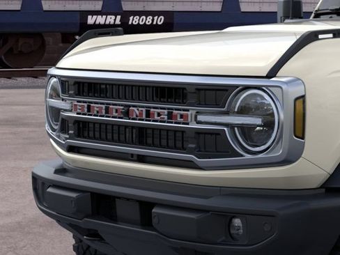 New 2026 Ford Bronco Outer Banks AWD/4WD image 19
