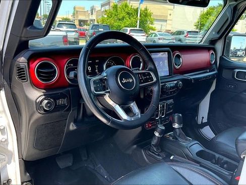 Used 2019 Jeep Wrangler Unlimited Rubicon AWD/4WD image 14