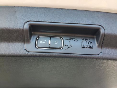 New 2025 Ford Explorer Active w/ Active Comfort Package image 43