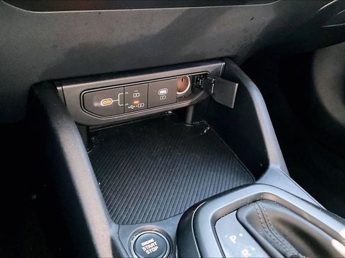 Used 2025 Kia K4 FWD image 32