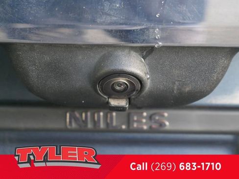 Used 2020 Ford Explorer Limited image 17