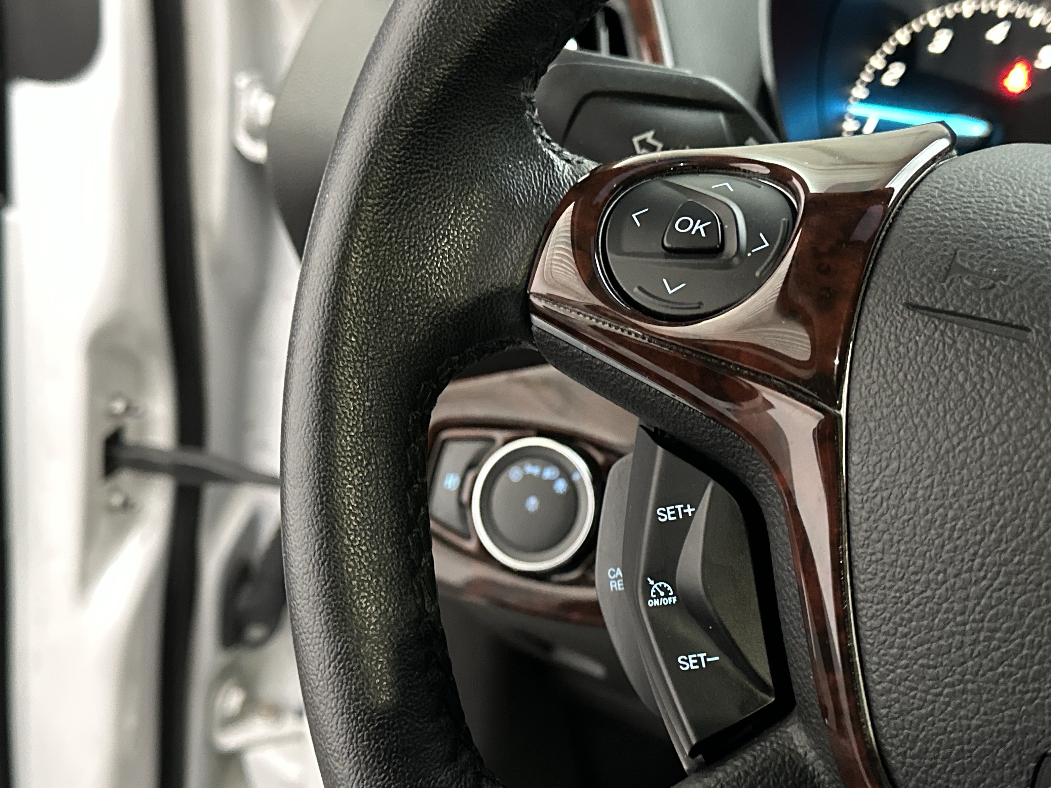 Used 2013 Ford Escape Titanium FWD image 27