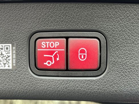 New 2026 Mercedes-Benz GLC 300 4MATIC image 25