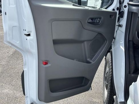 New 2026 Ford Transit 250 148 Medium Roof image 9