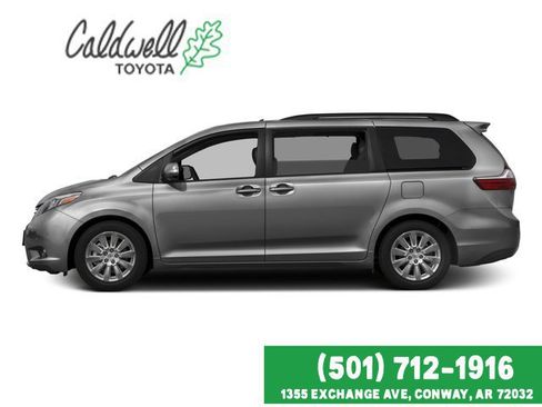 Used 2017 Toyota Sienna XLE Premium image 3