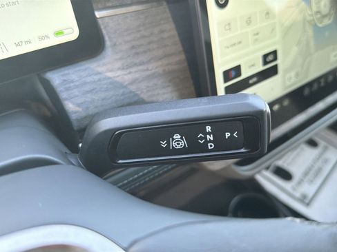 Used 2024 Rivian R1S Adventure AWD/4WD image 22