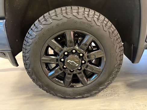 Used 2020 Chevrolet Silverado 2500 High Country w/ Z71 Off-Road Package AWD/4WD image 21