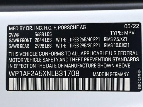 Certified 2022 Porsche Macan GTS image 31