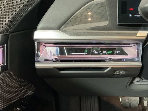 New 2026 BMW 740i RWD image 6