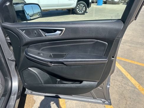 Used 2023 Ford Edge Titanium w/ Equipment Group 301A AWD/4WD image 31